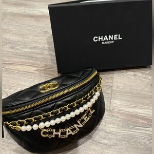 CHANEL Makeup VIP Black Quilted Bum Bag NEW